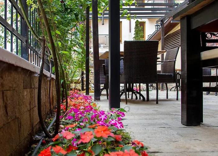 Tsb Roxy Slantchev Briag